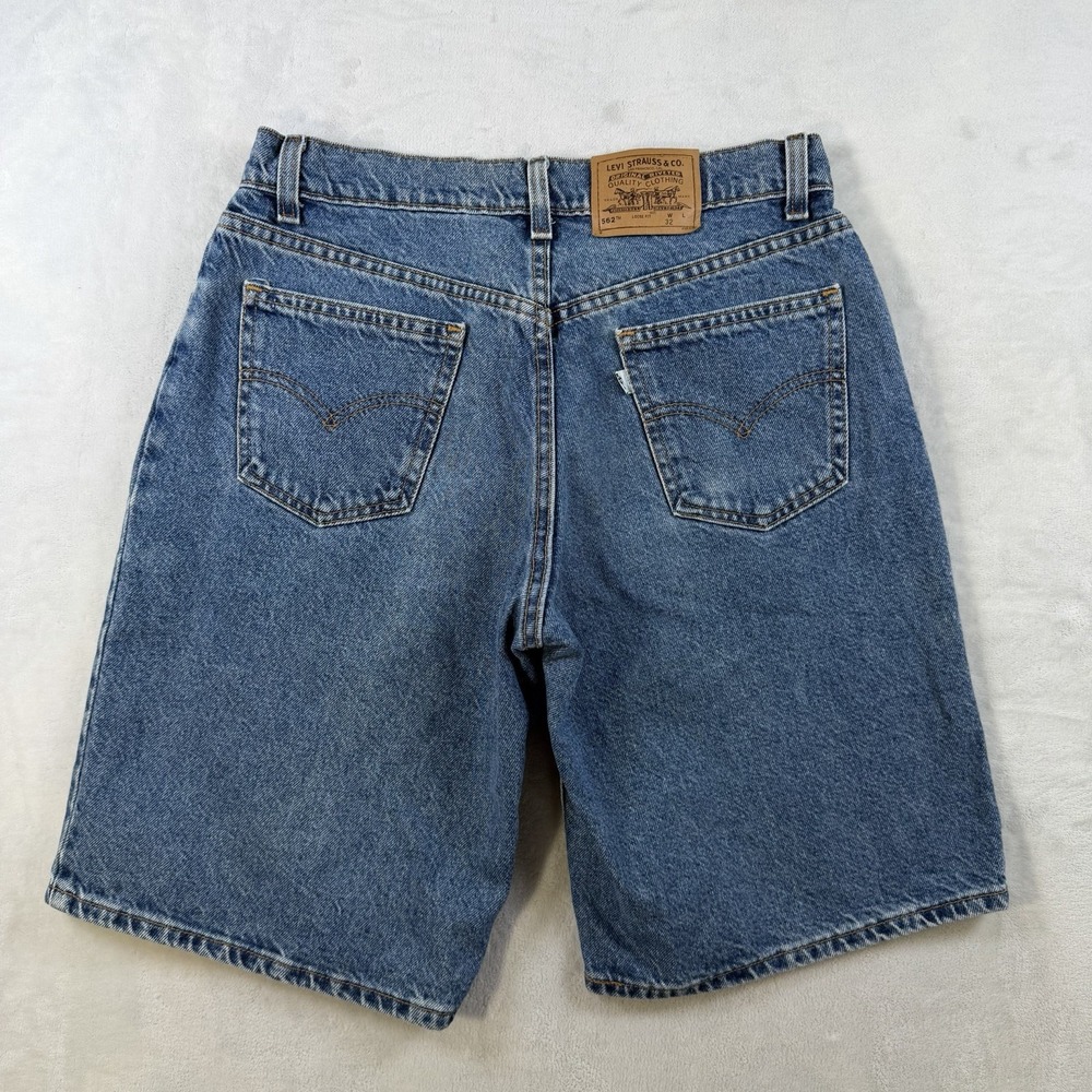 Vintage Levi's 562 Loose Fit Husky Short Jeans White Tab Men's Size 32